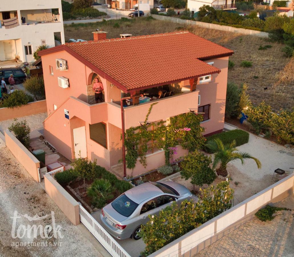 Tomek Apartment Vir Exterior foto